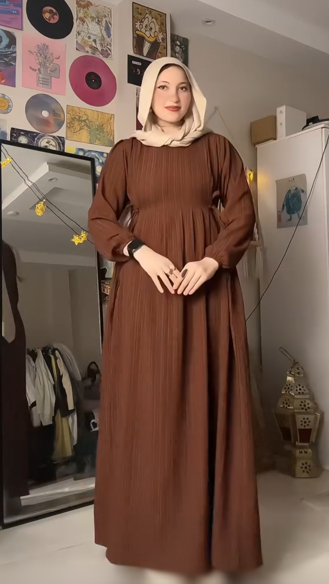 فستان رباط وكسر من الجنب